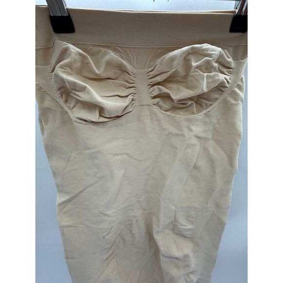 Beige full-control shapewear slip size small - Picture 3 of 6